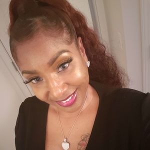 Meet your Posher, Toni